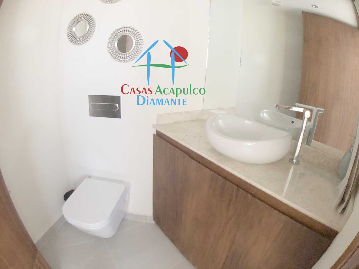 Maranda 5 - Baño de visitas antes de Otis 1